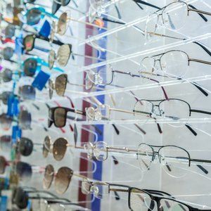 Meet your Posher, Helen